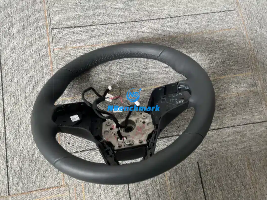 AITO M9 조향휠 어셈블리 및 버튼