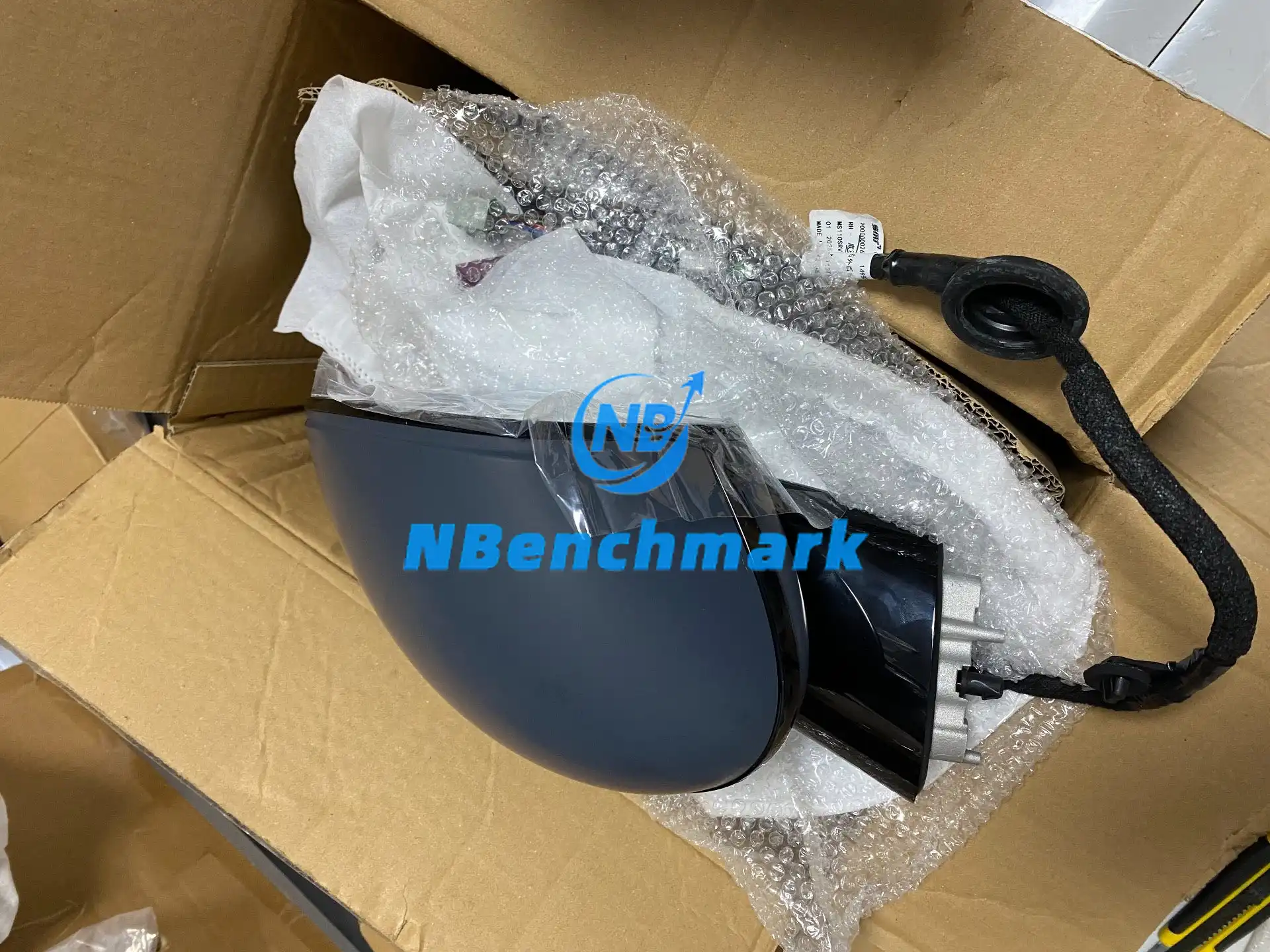 Xiaomi SU7 rearview mirror assembly