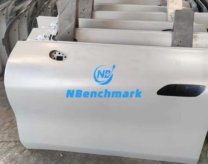 Xiaomi SU7 car door