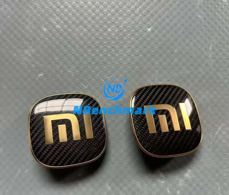 Xiaomi SU7 Ultra hood car logo