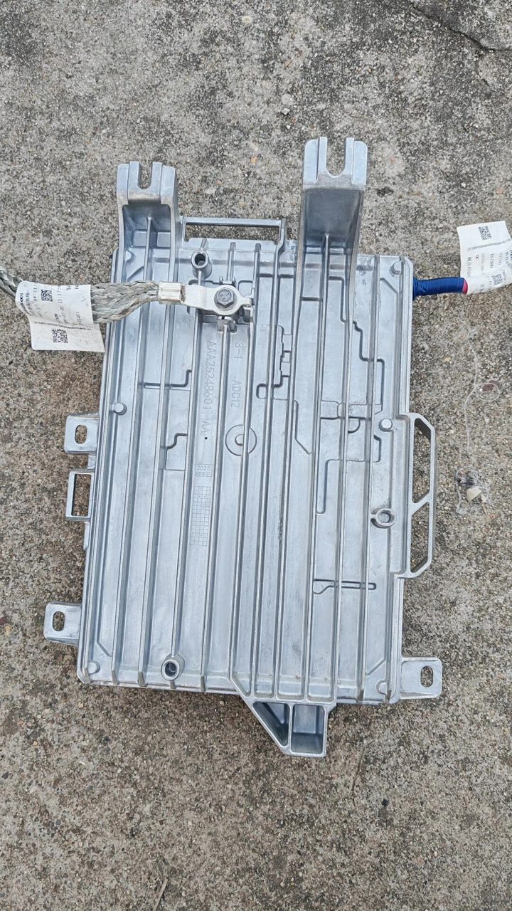 Xiaomi SU7, Front Zone Domain Controller, OEM