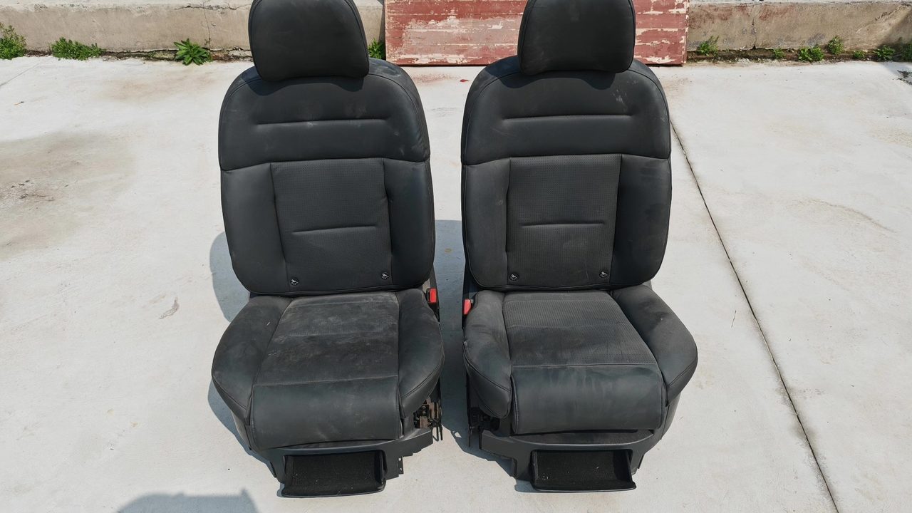 23 Model NIO ES8 Front Seat, OEM, with Electric Headrest, Gray Leather, Power Adjustment