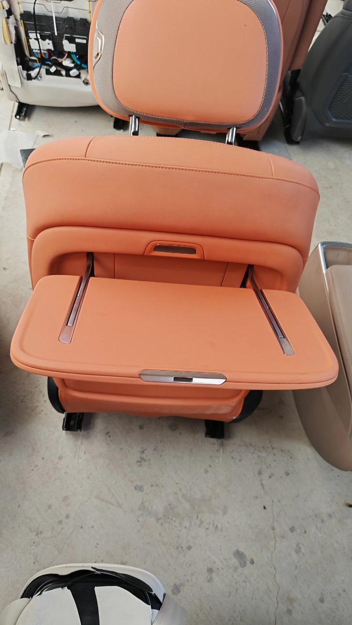 Lynk & Co 900 Passenger Side Seat, OEM