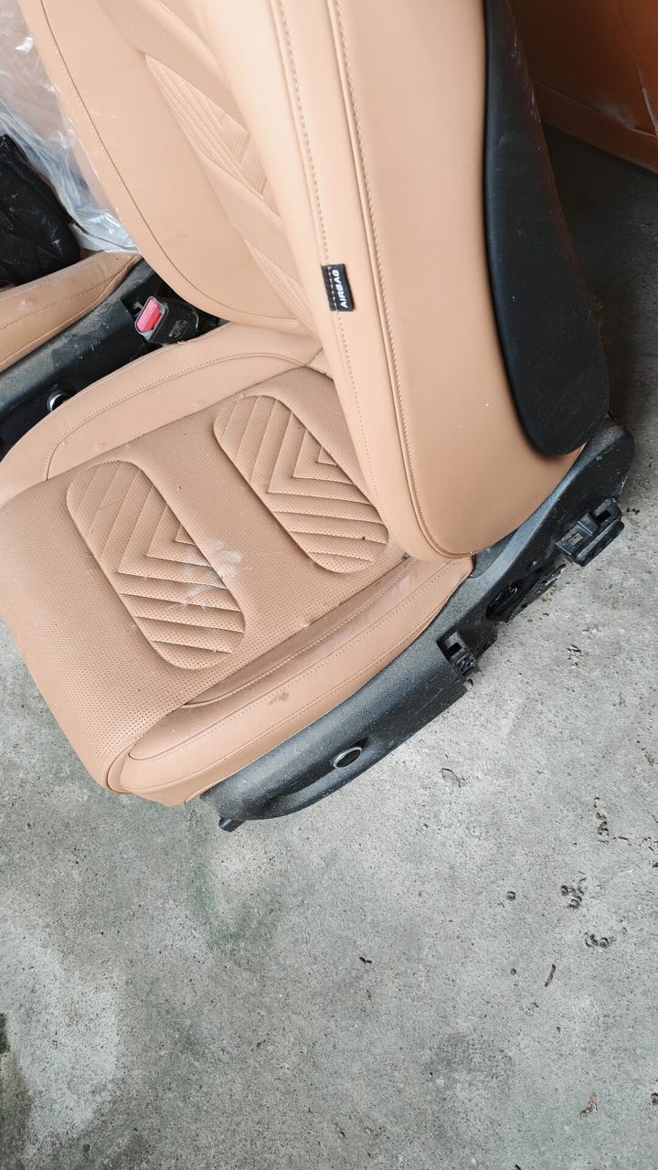 smart 5 運転席シート、 ブラウン 本革、OEM