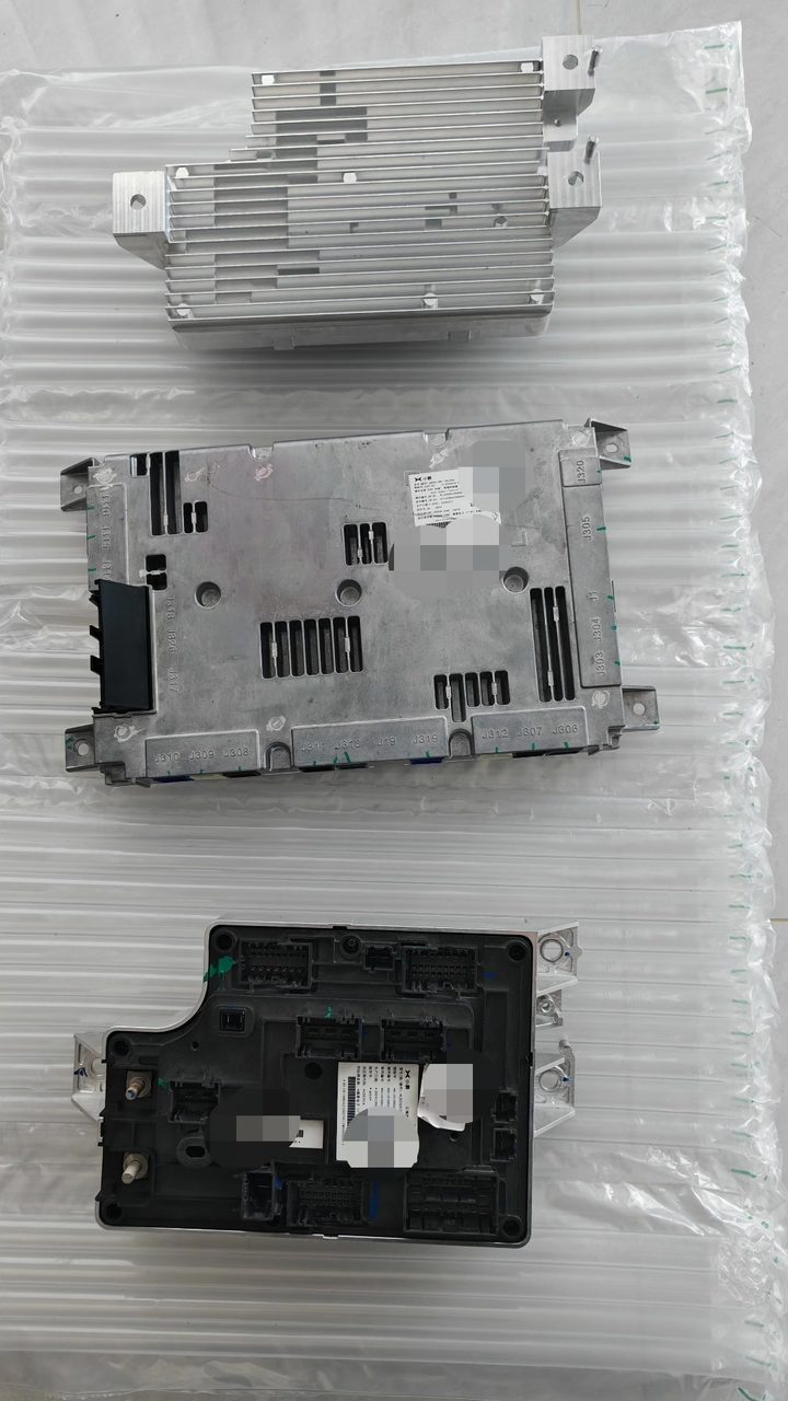 XPeng GX Left Domain Controller, Right Domain Controller, Tail Domain Controlle…