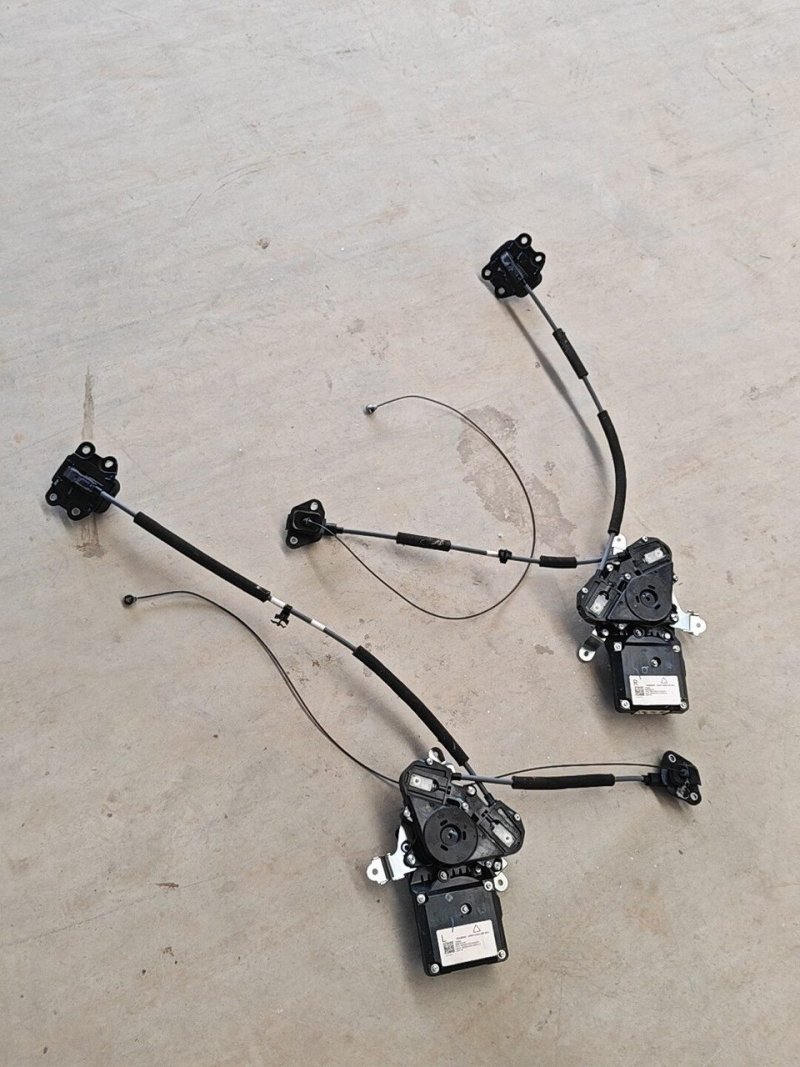 XPeng X9 Left and Right Side Sliding Door Drive Mechanism Middle Door Lock OEM Dismantled