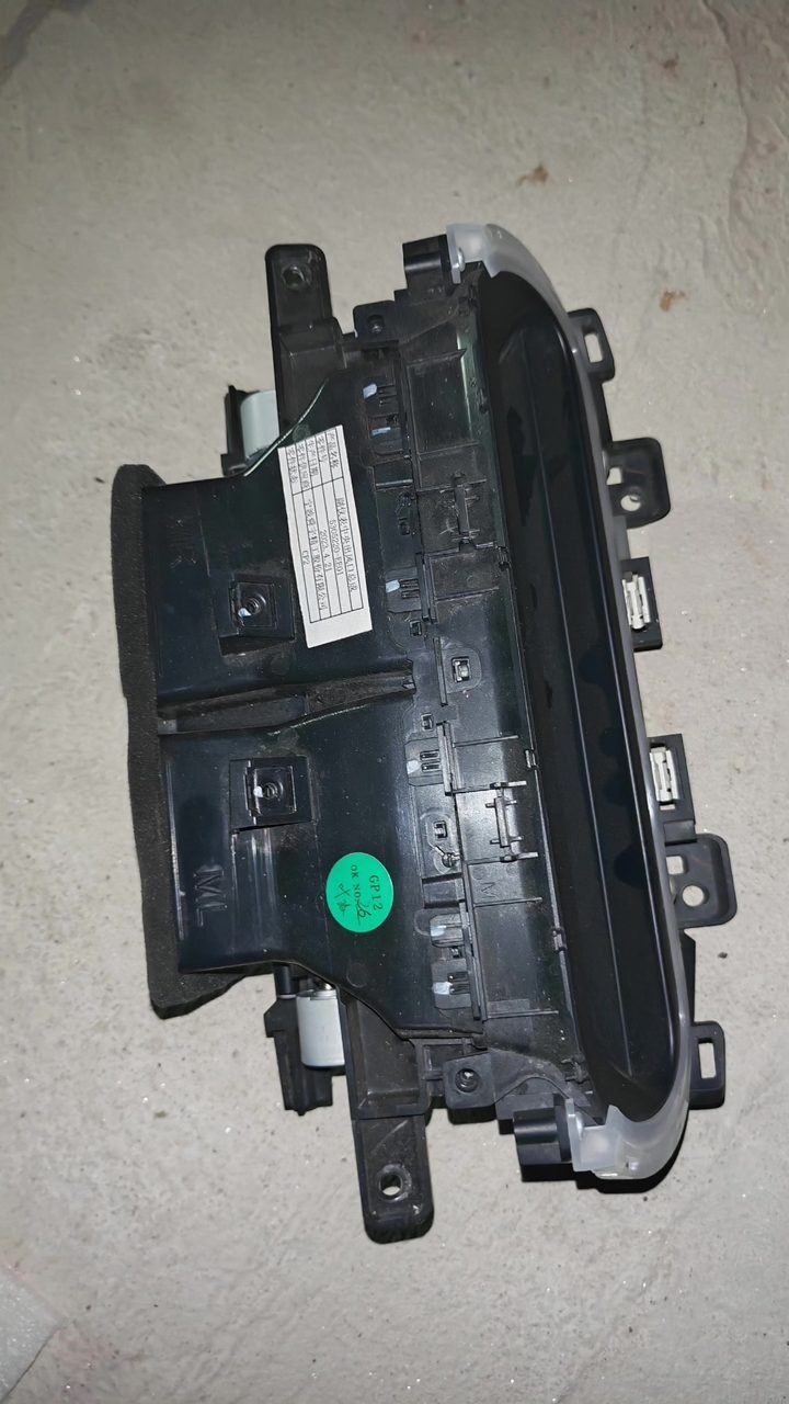 AVATR 12OEM 계기판 대 에어 벤트, 품번 A20G07000000