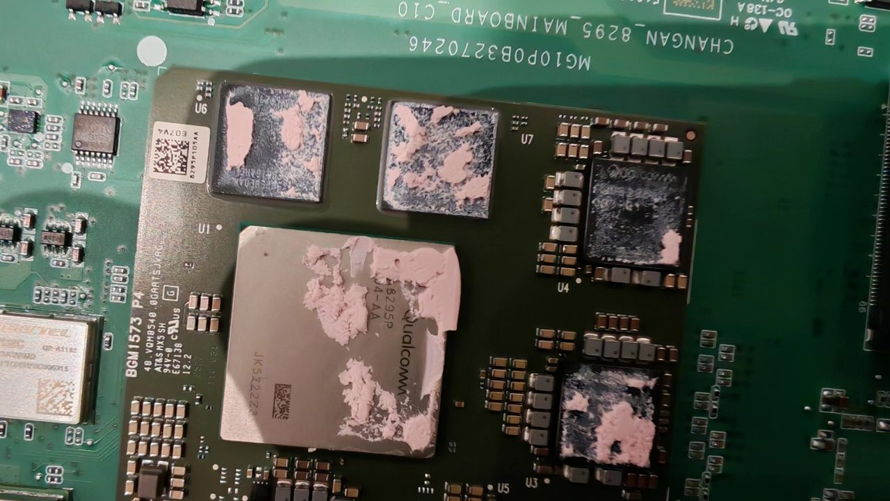 Changan 차종, Qualcomm Snapdragon 8295p 칩, OEM 해체