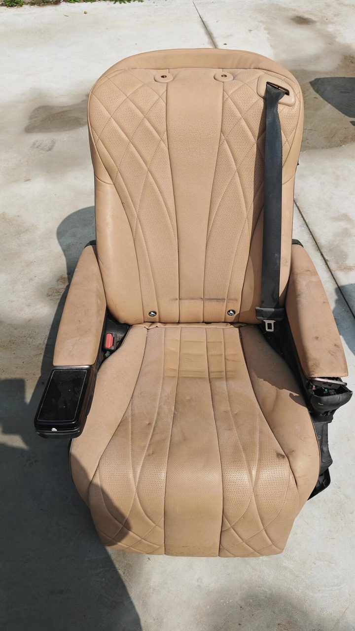 Denza D9OEM Aviation Middle Row Seat, Brown Leather, with Ventilation Heating Massage, Electric Leg Rest, Power Adjustment