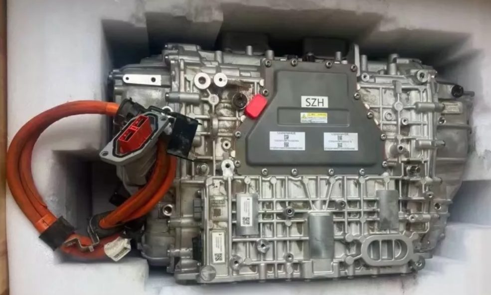 BYD Denza N9, hinten Motor Doppelmotor, Antriebsmotor, Gebrauchtes OEM-Teil