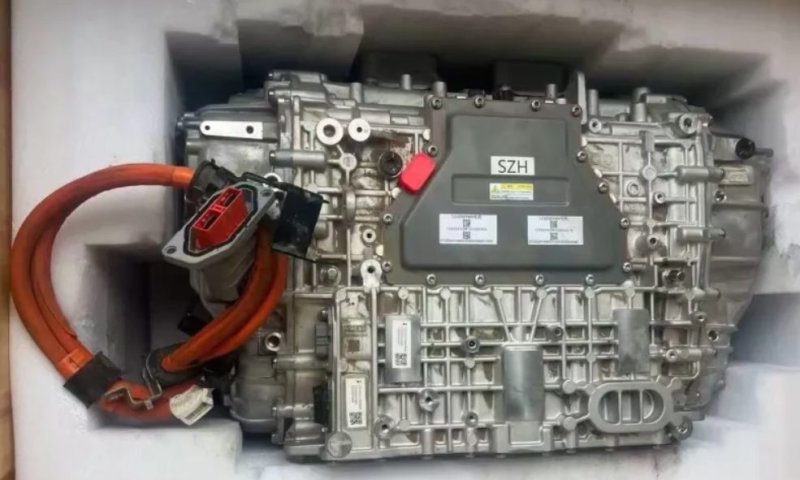 BYD Denza N9, hinten Motor Doppelmotor, Antriebsmotor, Gebrauchtes OEM-Teil