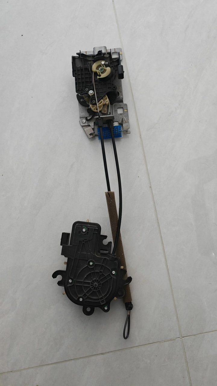 High Fit X Cover Locking Block Assembly