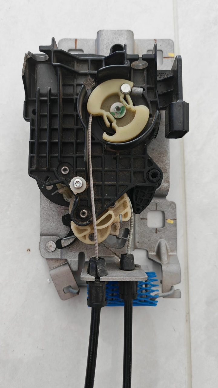 High Fit X Cover Locking Block Assembly
