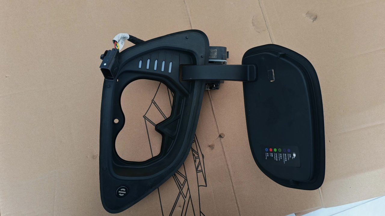 HiPhi HiPhi, Z Ladeanschluss Abdeckung, OEM, mit Motor