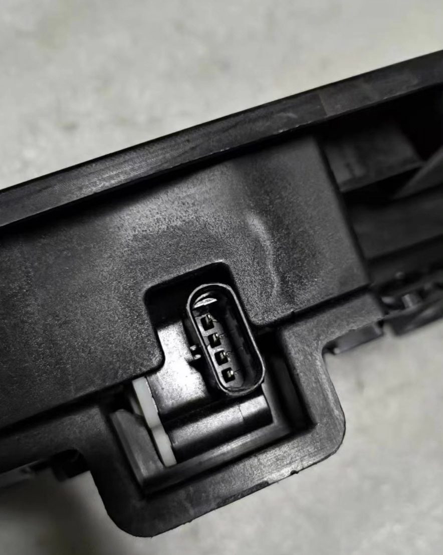 IM Motors LS9 Front Grille with Motor, OEM