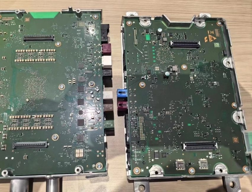 Ideal L9、Livis、コックピット ホスト モジュール、Qualcomm QAM8797P