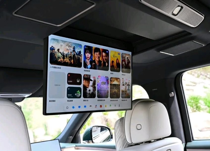 Li Auto L9livis Entertainment-Bildschirm hinten, Deckendisplay