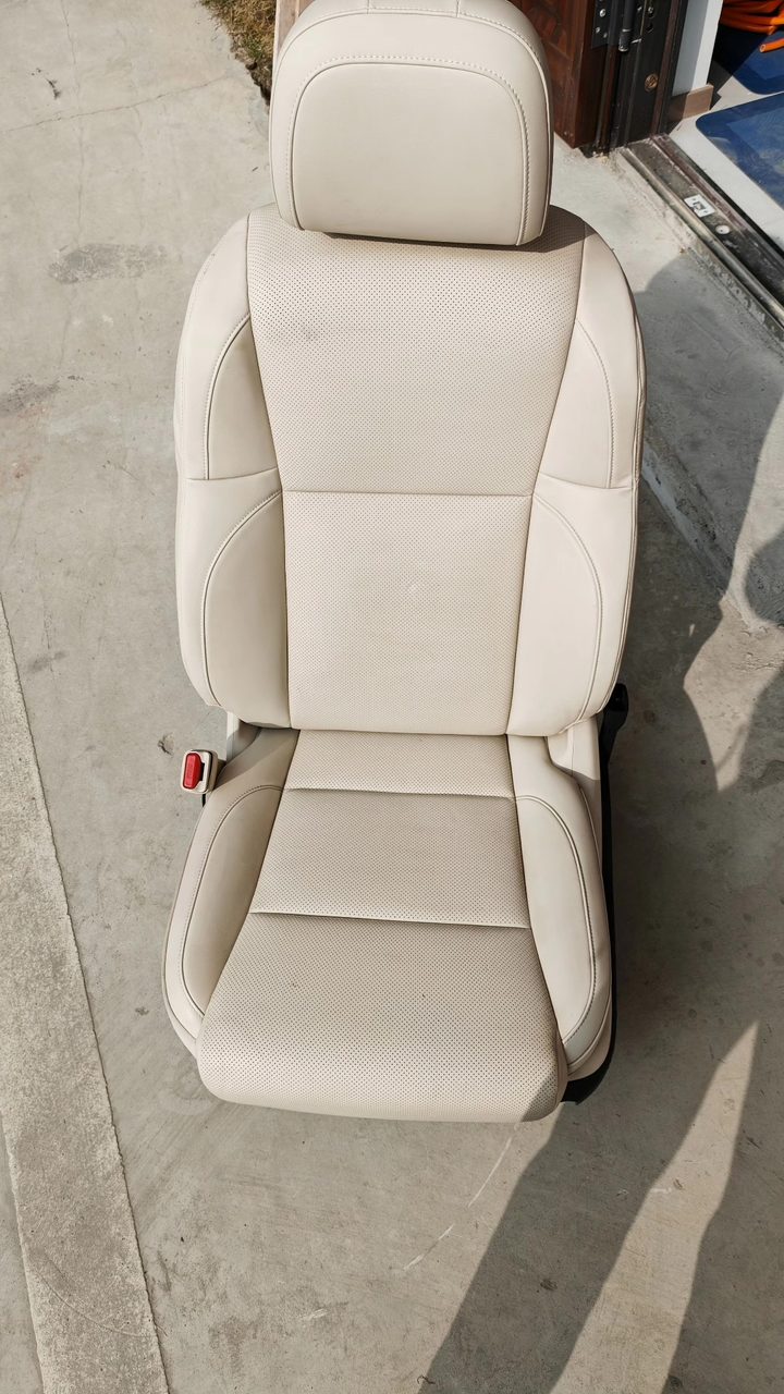 Li Auto mega Fahrersitz