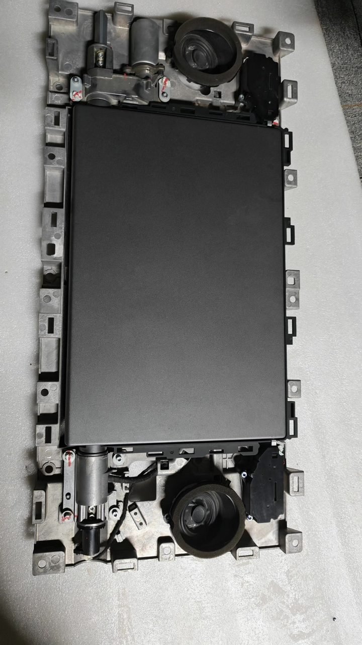 Li Auto MEGA Rear Entertainment Screen, OEM, with Wiring Harness