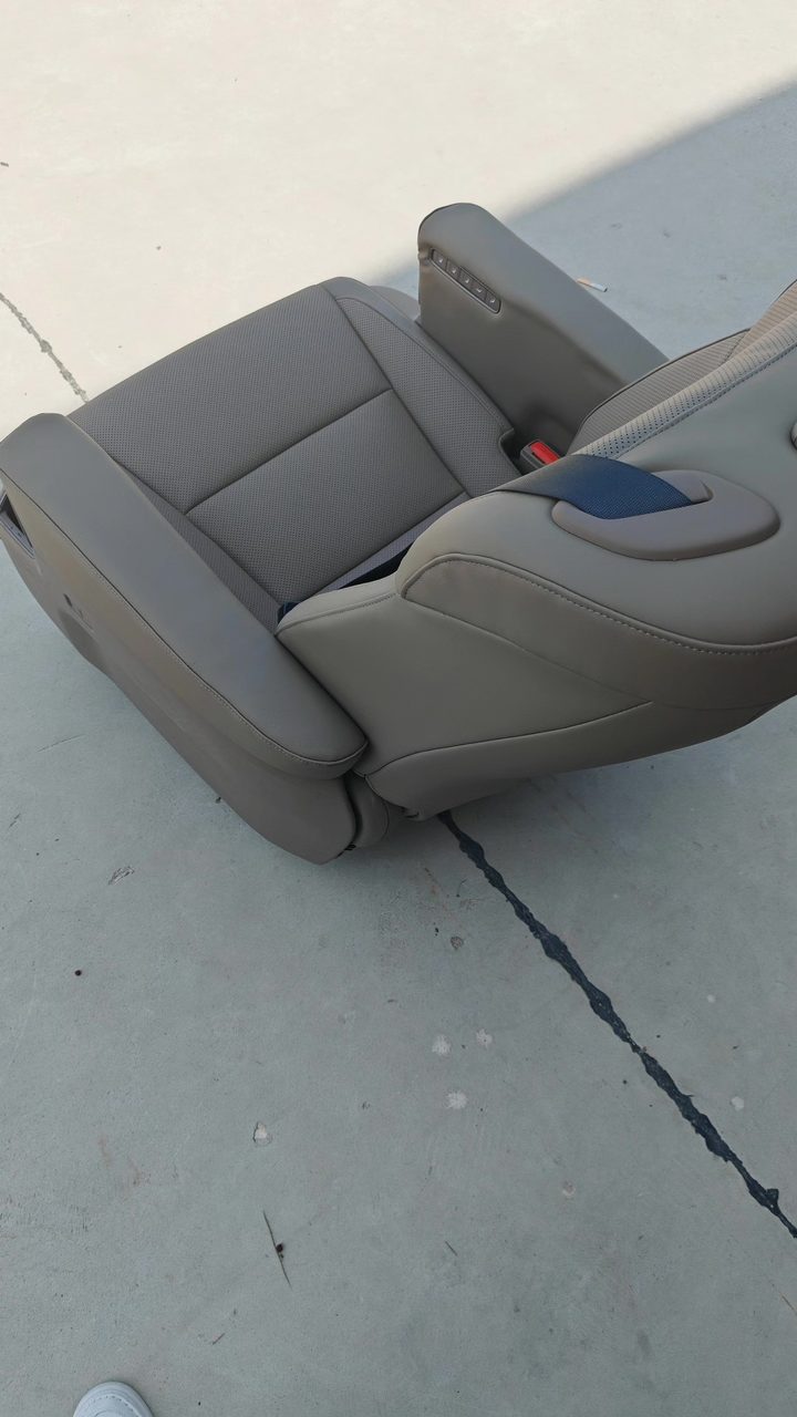 Li Auto, mega, home, Sitz der zweiten Reihe, OEM, Braun Lederoberfläche