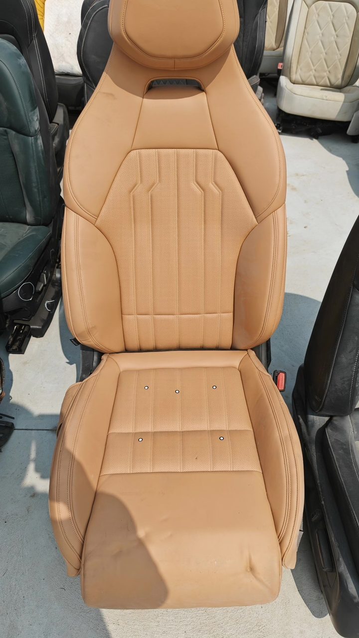 Link 09メインシート、OEM、レザー、換気