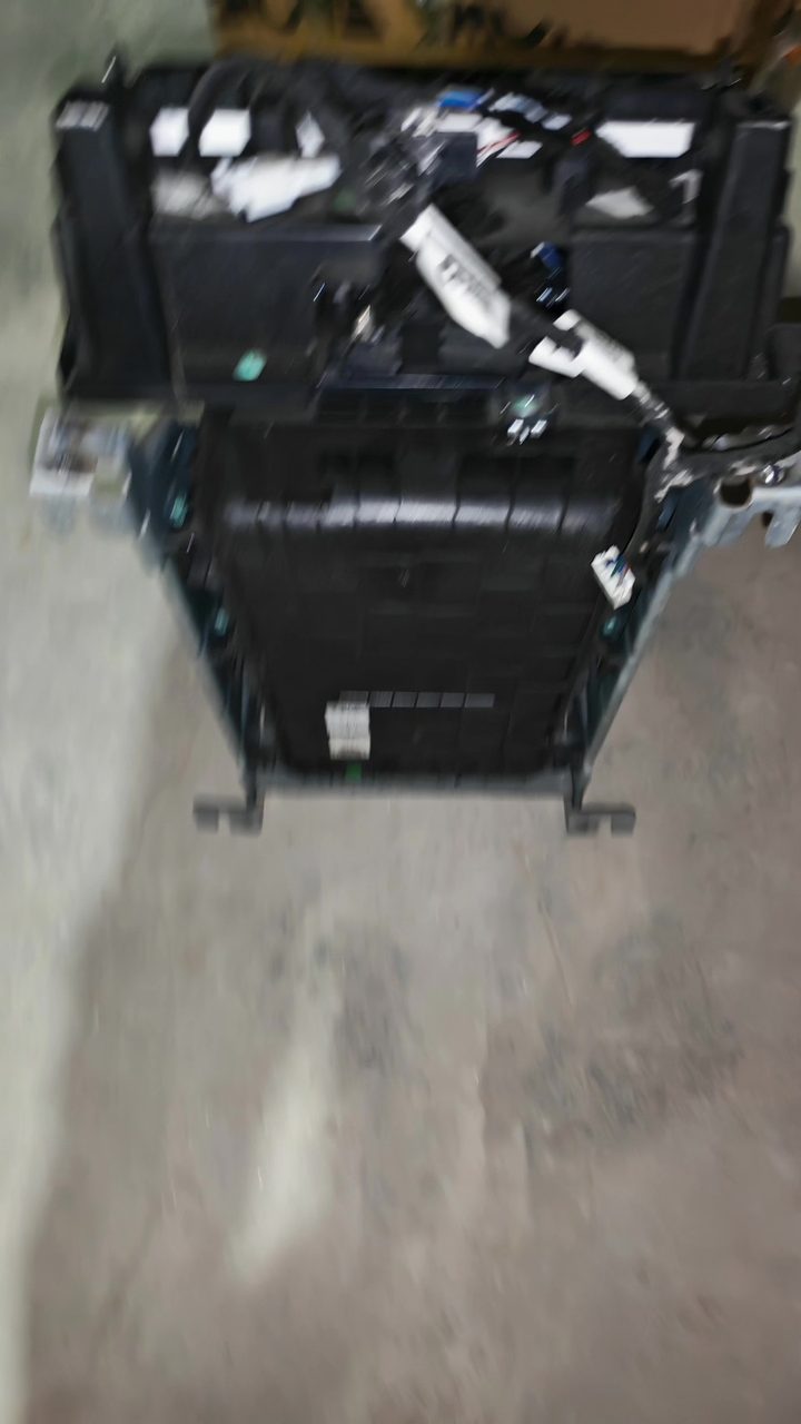 NIO ET9 hintere Reihe Ablagebox Baugruppe, OEM, mit Türgriff, Lederoberfläche vollständig