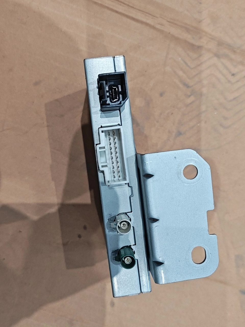 SAIC Roewe MG Number DAB Digital Audio Broadcasting Module
