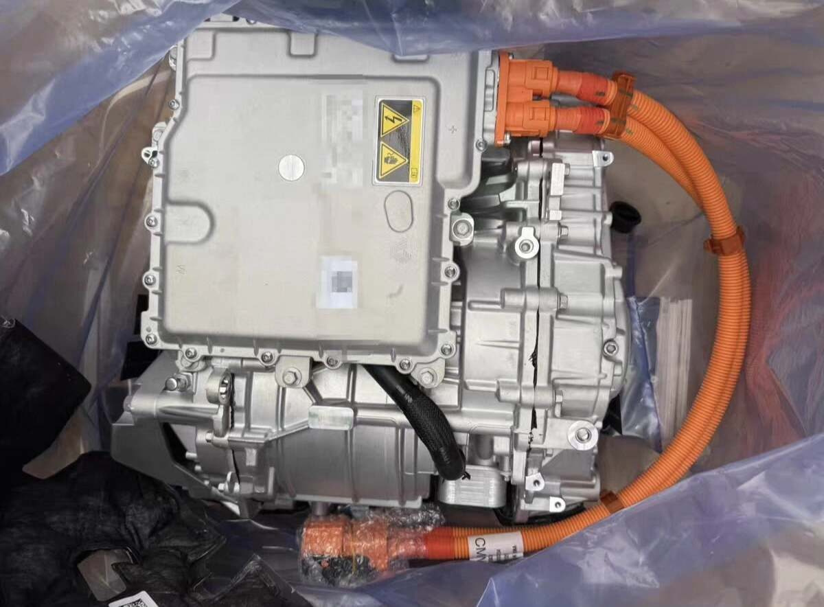 smart 5 Rear Drive Motor Assembly, Part Number TTZ220XYA02, OEM