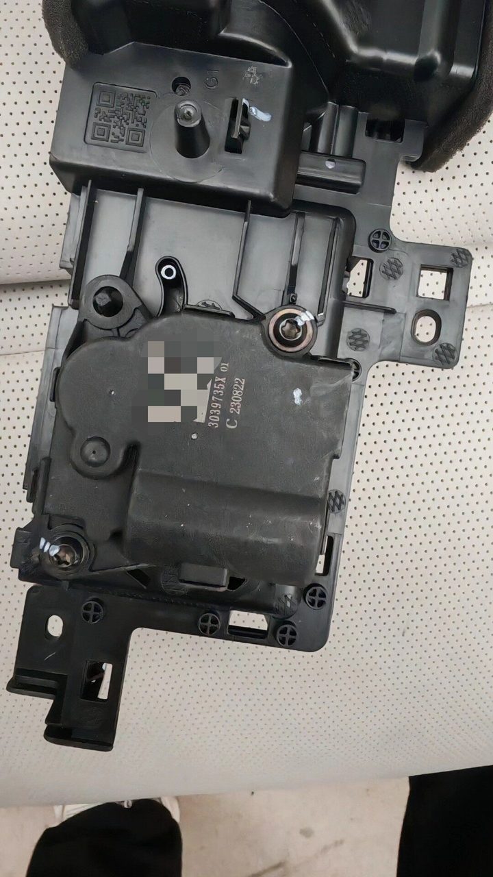 Tesla Model, 3/Y, 2024 Model Air Conditioning Air Vent, OEM