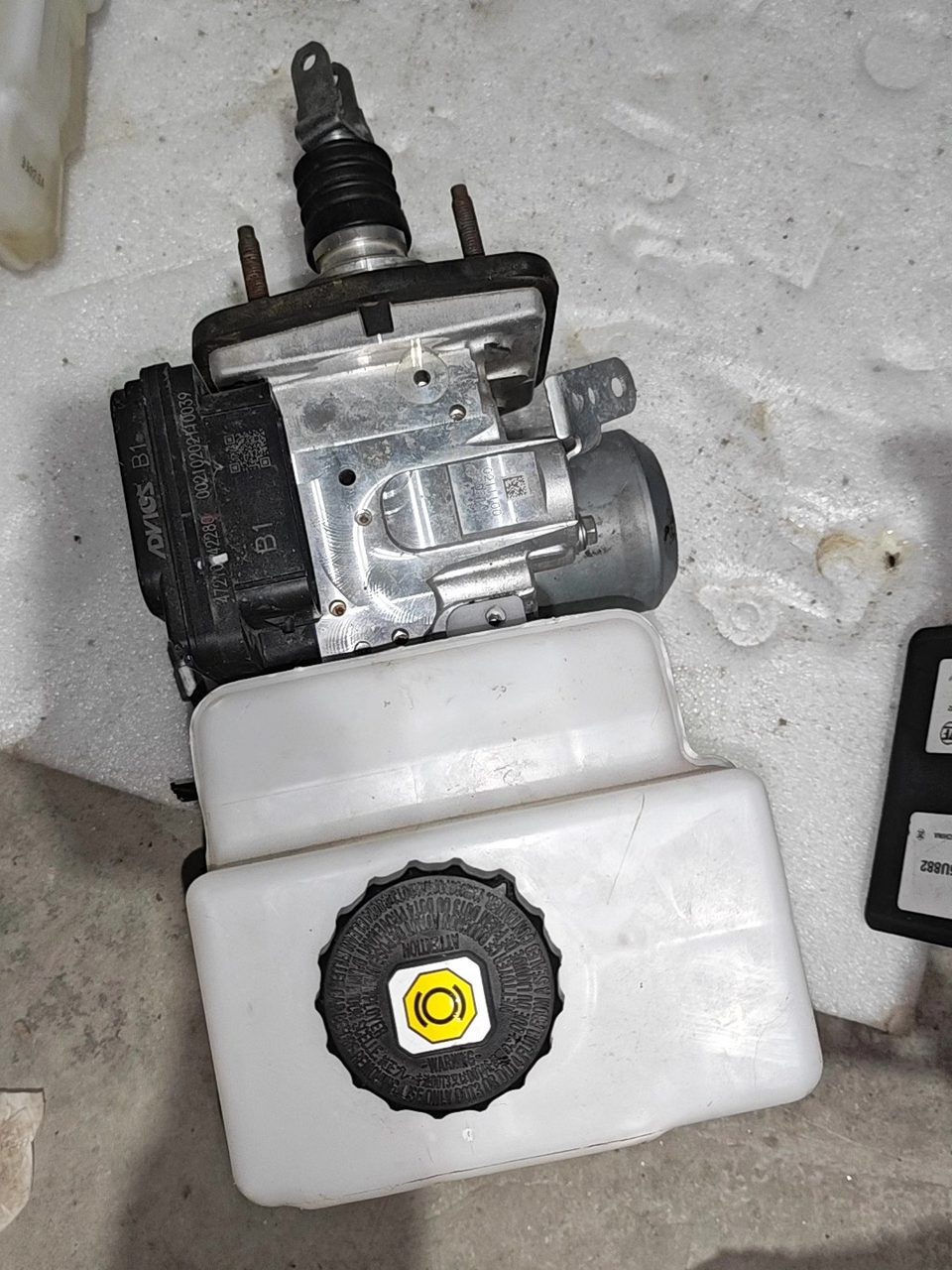 Toyota BZ4XOEM Brake Total Pump