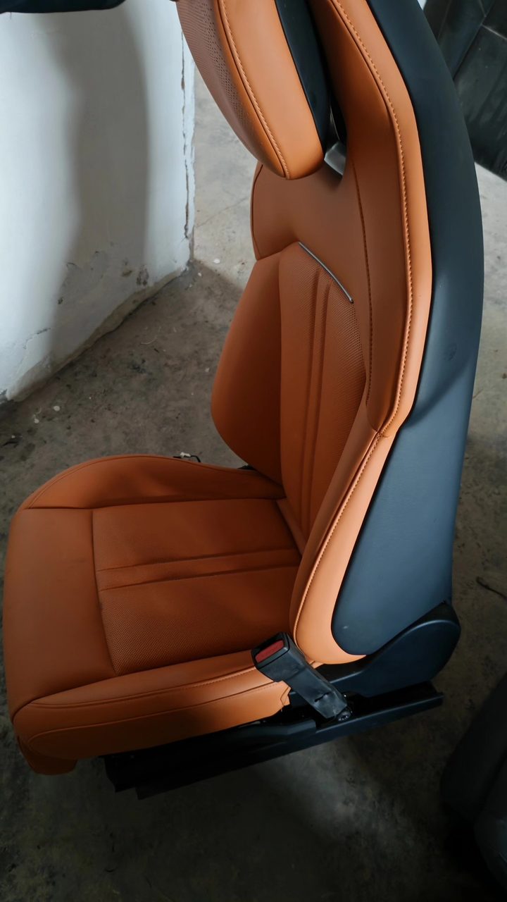 Xiaomi YU 助手席、OEM、オレンジ レザー カバー、レッグドラッグ付き