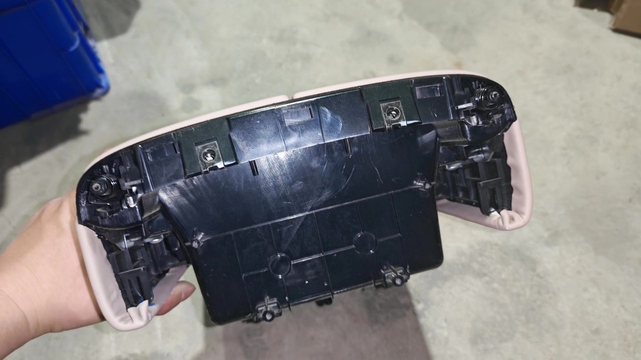 XPeng X9 Armlehnenbox, OEM, mit Dual Becher Halter und Ablagebox