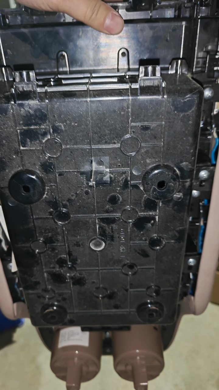 XPeng X9 Armlehnenbox, OEM, mit Dual Becher Halter und Ablagebox