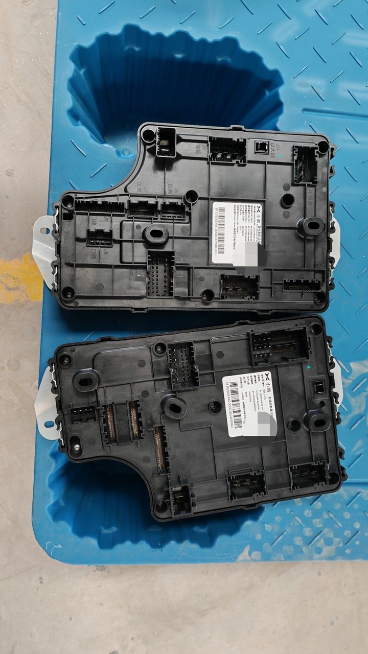 Xpeng X 9左右ドメインコントローラ、OEM