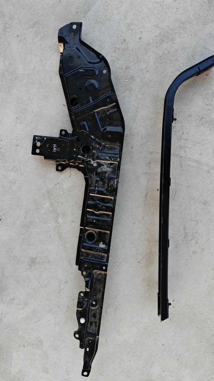 XPeng X9 中 ドア スライドレール レール