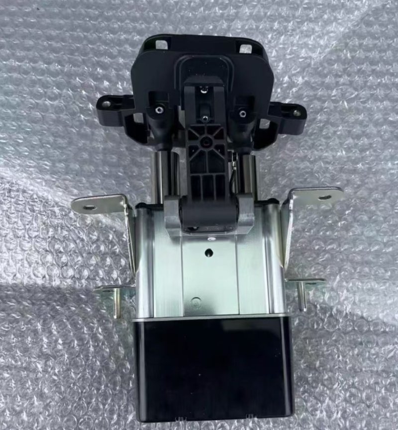 XPeng P7 Center Display Sport Mechanism