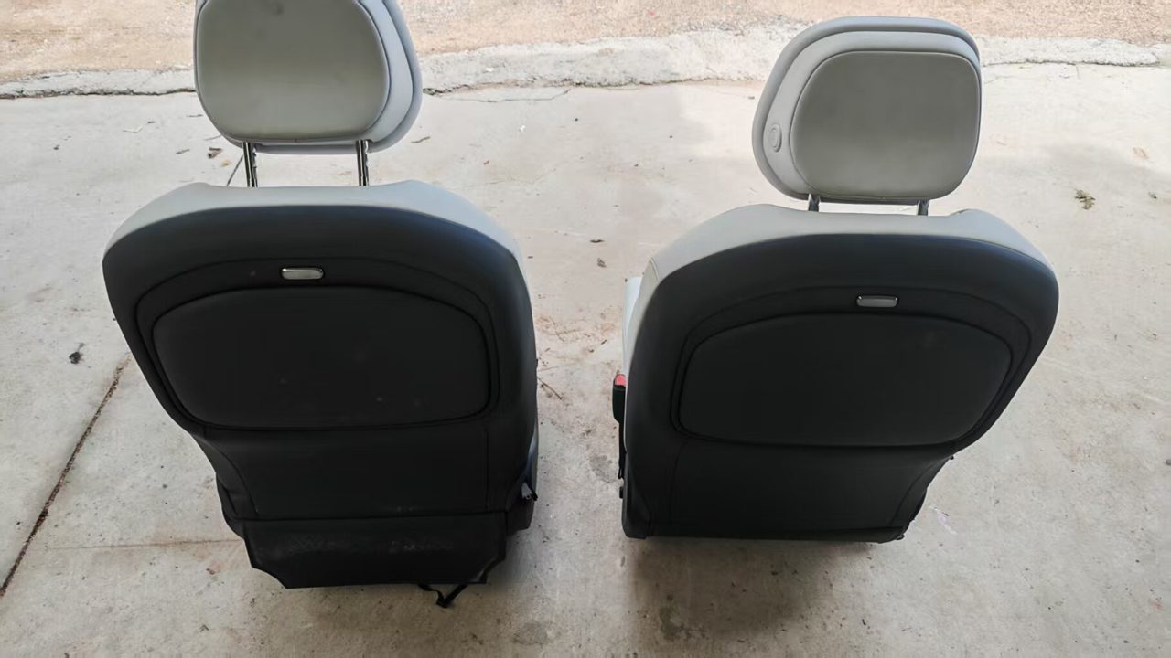 XPeng G7 Passenger Seat, OEM Dismantled, Condition Used, Leather Surface Soft, Supports Electric Adjustment