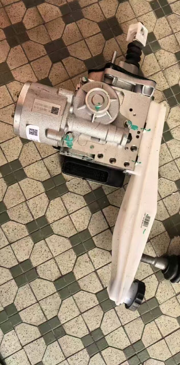 Geely ABS Brake Total Pump, Genuine OEM Used Part, with ABS Module, All Connectors Included