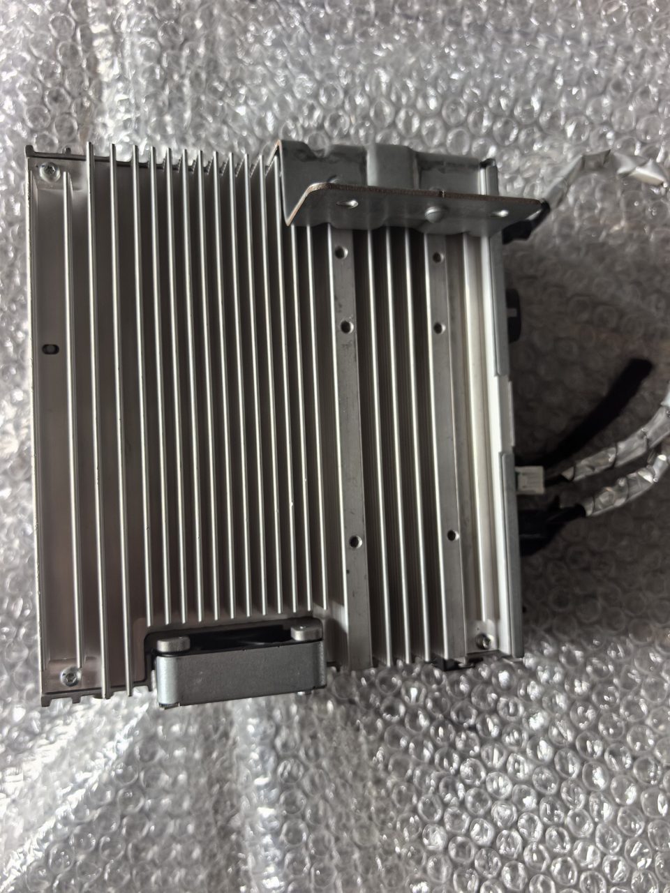 IM Motors L7/LS7 スマートコックピット ヘッドユニット モジュール、 純正解体部品、 型番 11325