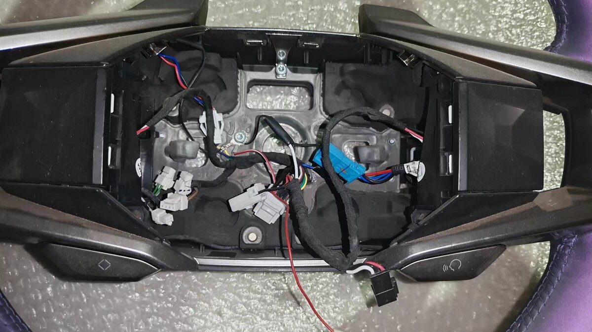 HiPhi HiPhiZ Lenkrad Baugruppe, Originales gebrauchtes OEM-Teil, funktionstüchtig, alle Anschlüsse vorhanden
