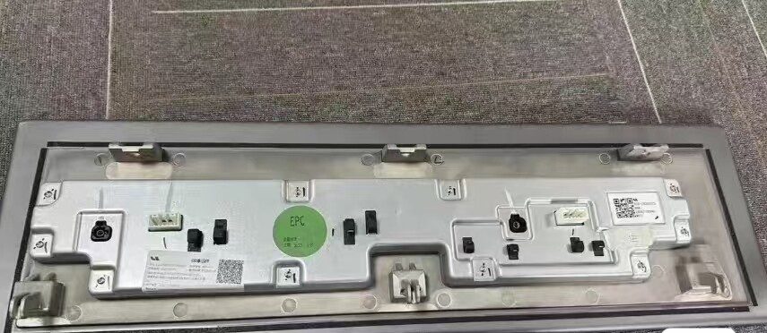 Li Auto L9 Center Display, Genuine OEM Used Part, Fully Functional, All Connect…