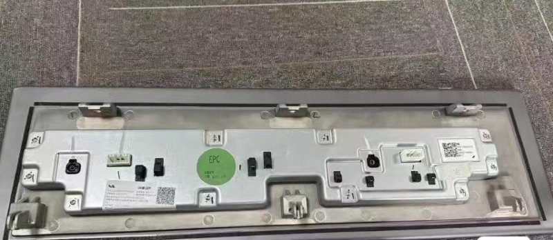 Li Auto L9 Zentraldisplay, Originales gebrauchtes OEM-Teil, funktionstüchtig, alle Anschlüsse vorhanden