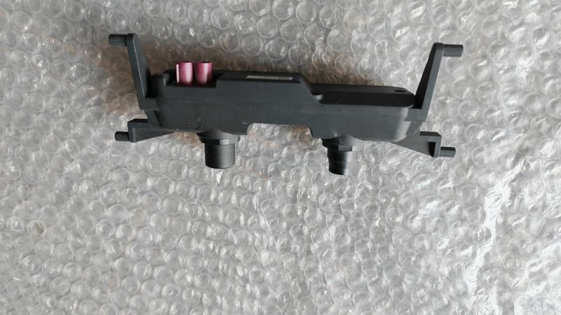ZEEKR 001 二眼 カメラ、 純正解体部品、 コネクター完備、 動作良好、 状態 また