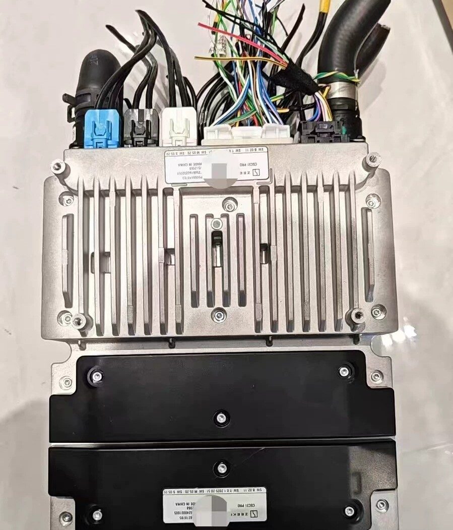 ZEEKR 9x Central Computing Unit Platform, Genuine OEM Used Part, All Connectors…