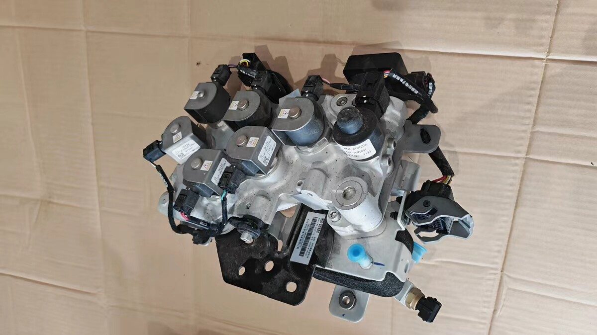 BYD Thermal Management Integrated Module, Fully Functional