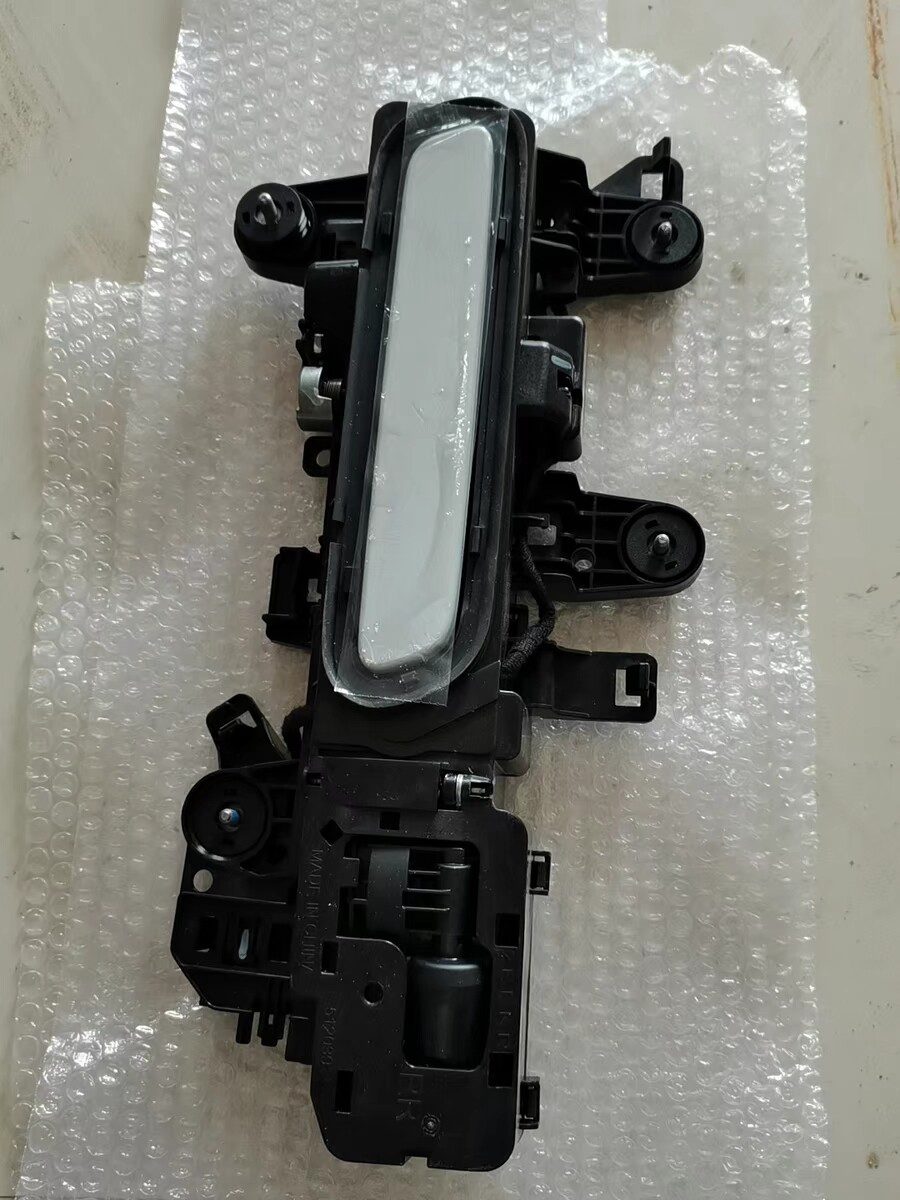 ZEEKR 007 左 フロント ドアハンドル、 純正解体部品