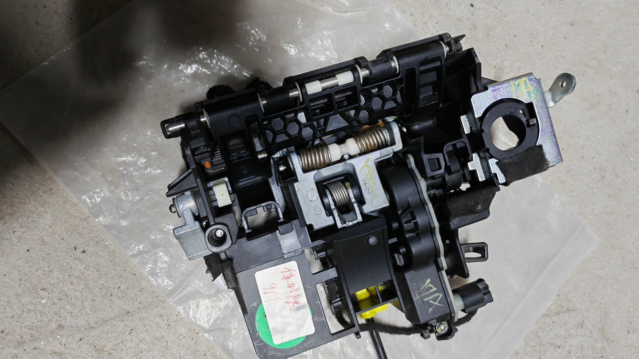 Porsche 911 Door Handle Base, Genuine OEM Used Part, All Connectors Included, Fully Functional