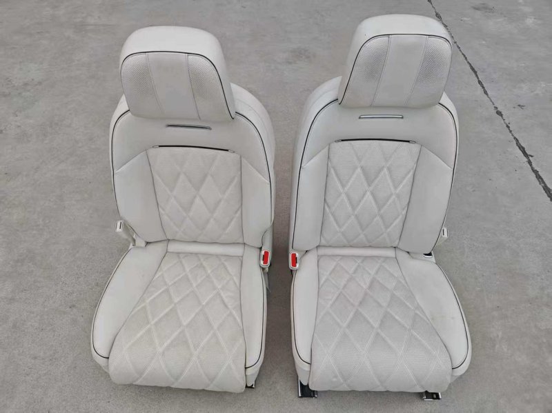 尊界 S800 運転席・助手席 シート、 純正解体部品、 動作良好