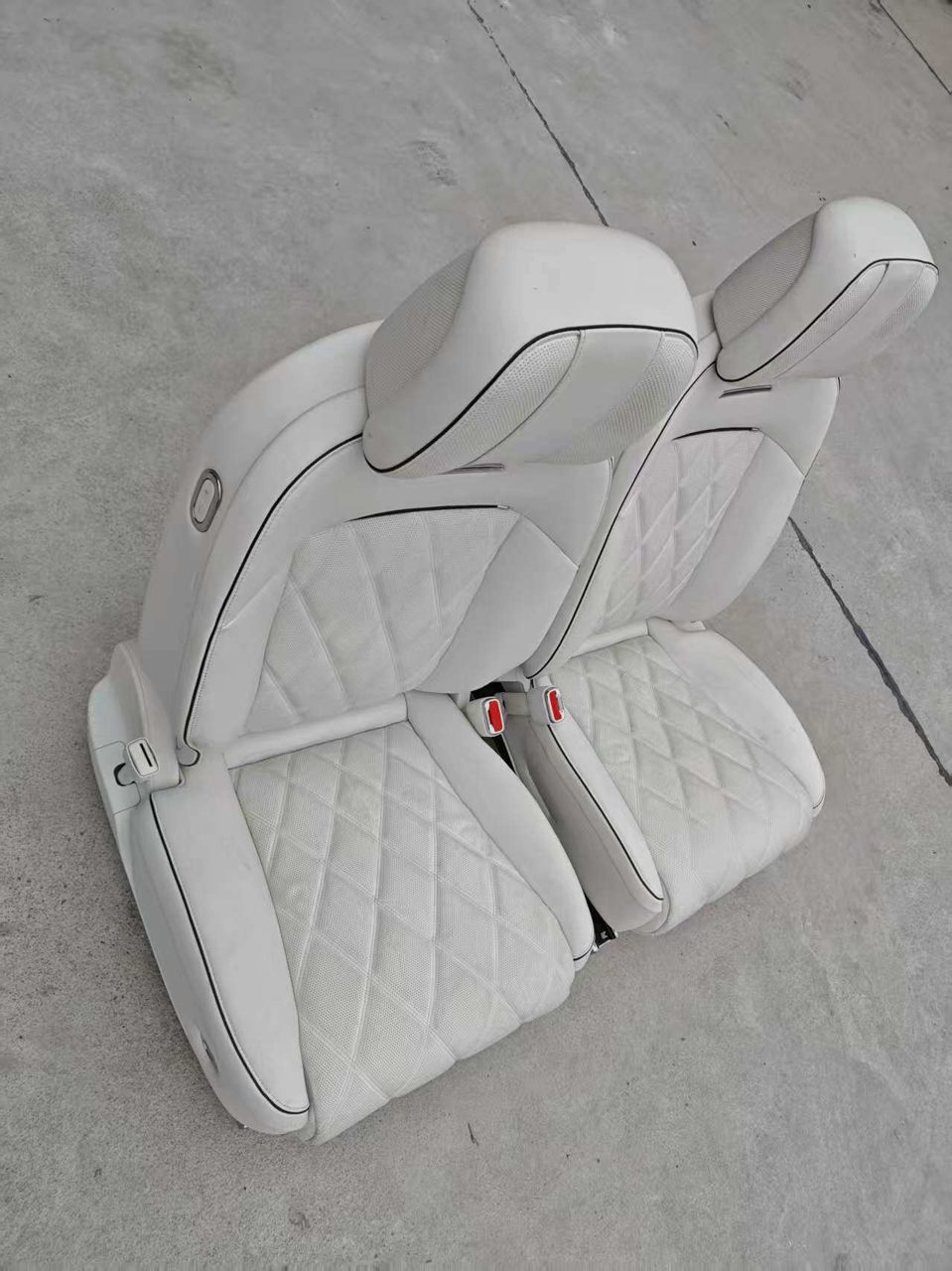Maextro S800 Driver & Passenger Seat, Genuine OEM Used Part, Fully Functional
