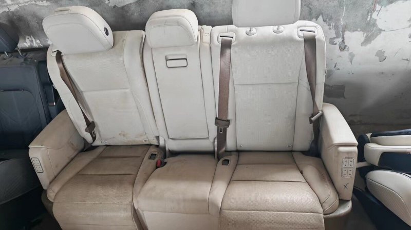 Li Auto L6 Li Auto MEGA リアシート、 純正解体部品、 ベージュ、 付き シートベルト